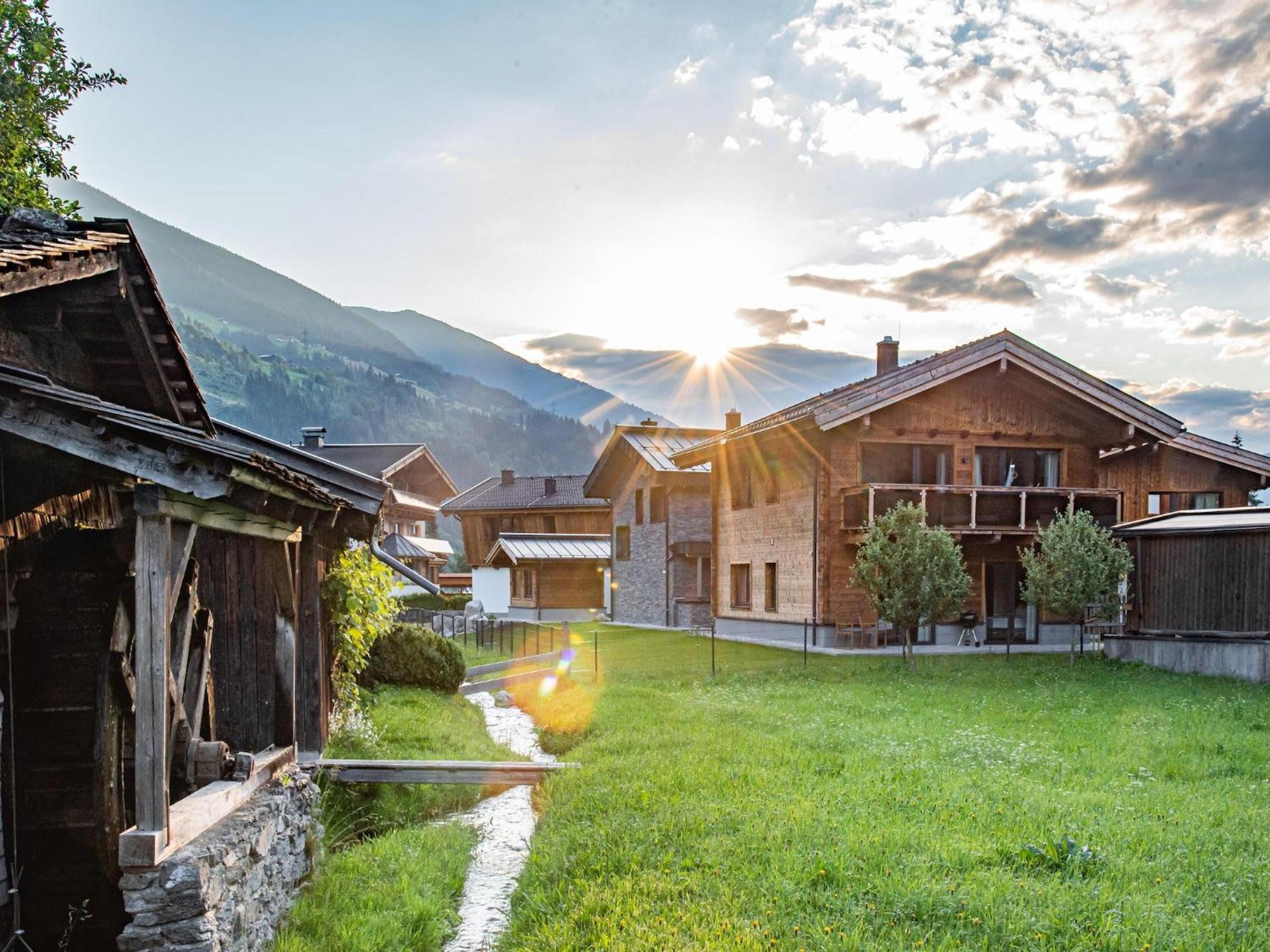 The Village Chalet Stone House 瓦尔德平古 外观 照片